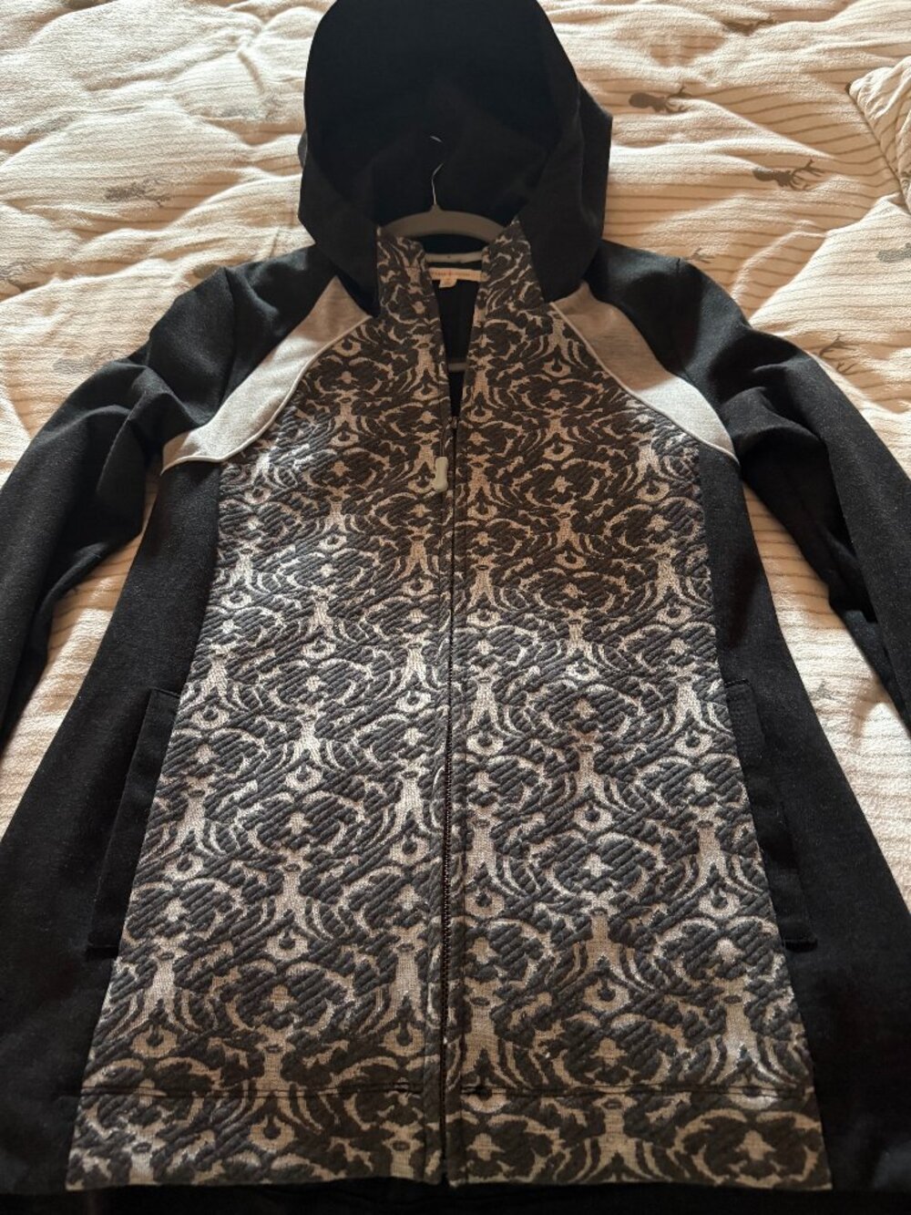 sweat jacket